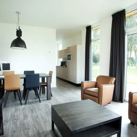 Resort Es Deluxe 5 Personen Veen